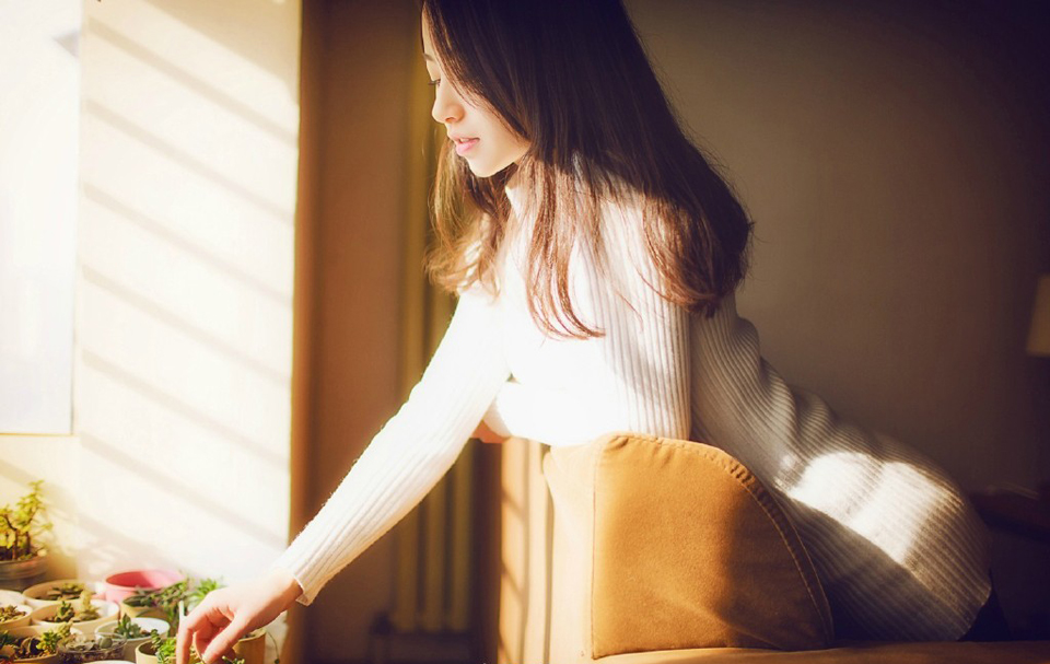 从前看脸蛋，如今重内涵[lizhigushicom]。